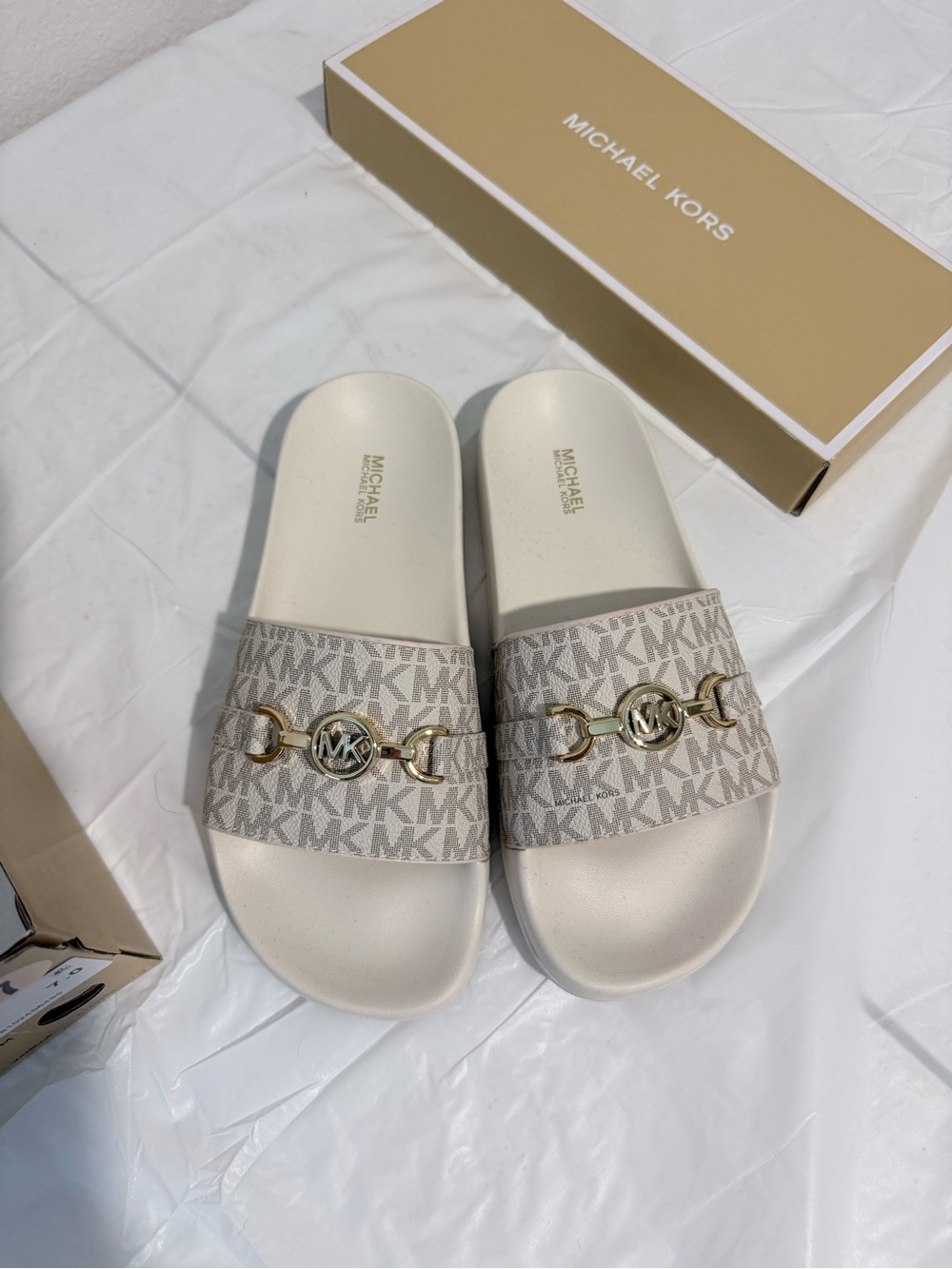 MICHAEL Michael Kors Vanilla Logo Slide Sandal with Gold Accent - Picture 5 of 5